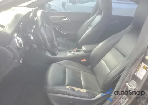 2015 Mercedes-Benz Cla 250 z USA, uszkodzony, nr VIN WDDSJ4EB0FN275053